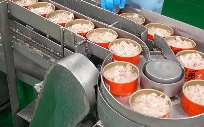 湾湾海鲜工厂 金枪鱼煎蛋卷与汉堡牛排的创意融合